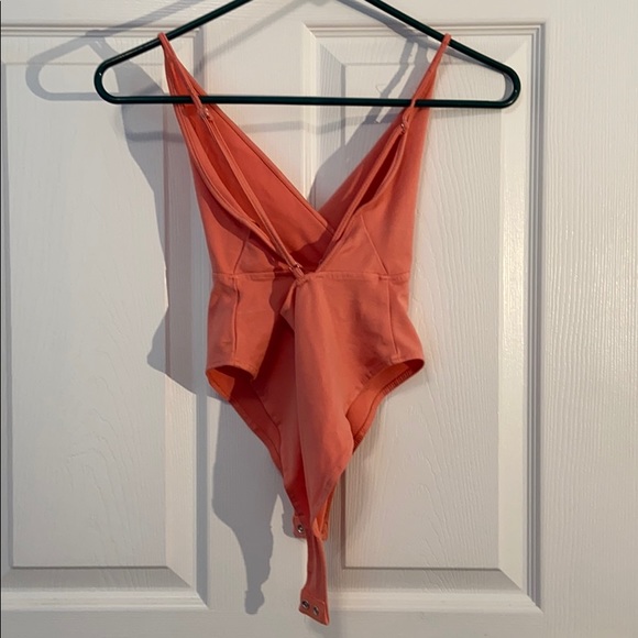 Peach summer top - Picture 2 of 2